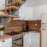 Four Seasons Apartamento
