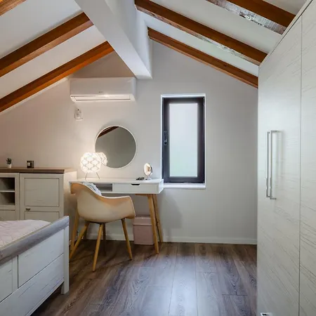 Four Seasons * 扎达尔