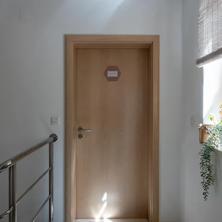 公寓 Four Seasons *