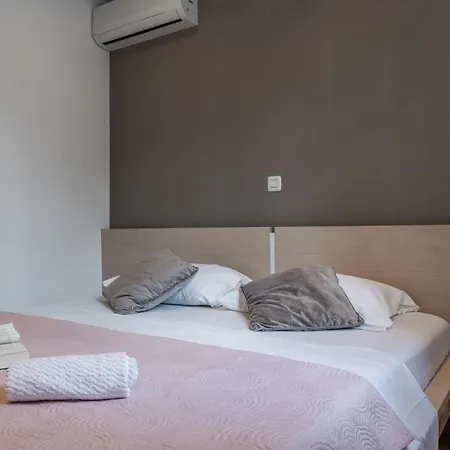 Four Seasons 扎达尔